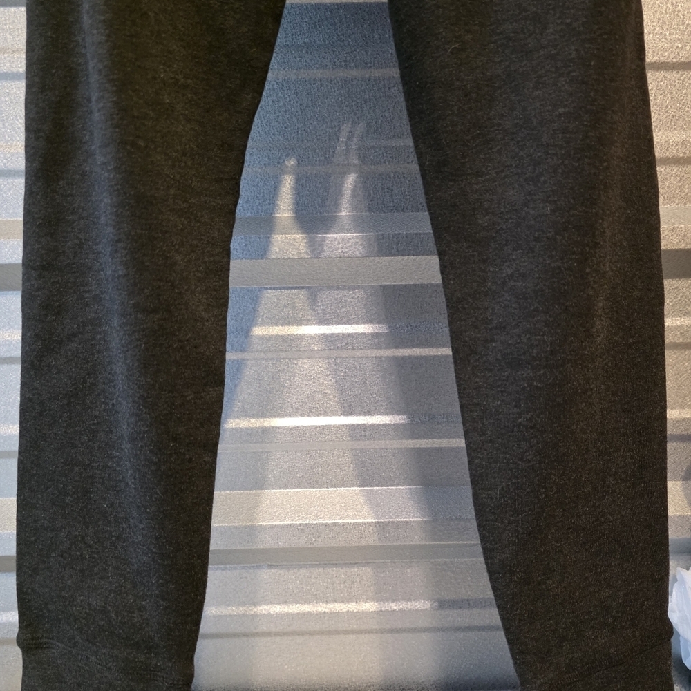 Monument Gray Men's Joggers - Picture 5 of 6